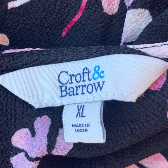 Croft & Barrow Black Floral Cuffed Sleeves Flowing Top NWOT - Picture 11 of 13